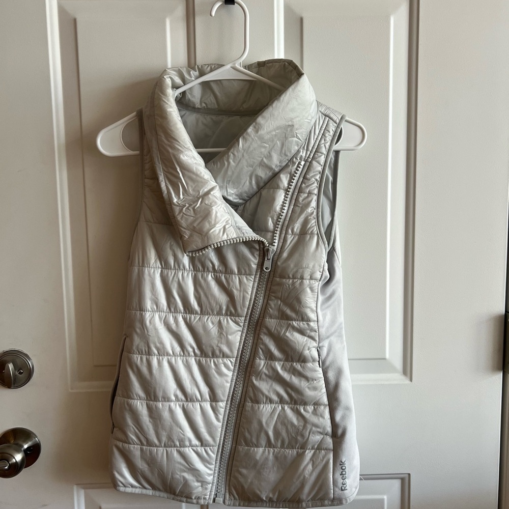Reebok Women's Silver Quilted Vest